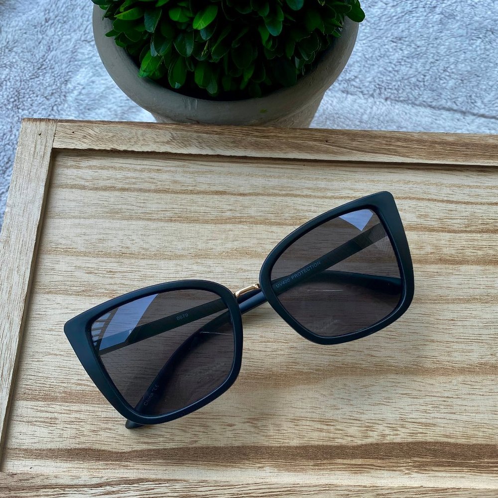 LADIES FASHION SUNGLASSES